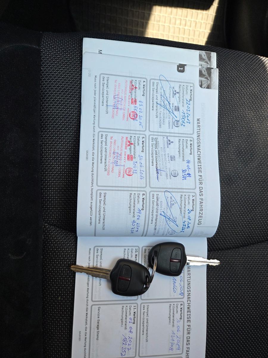Mitsubishi Outlander Invite 4WD