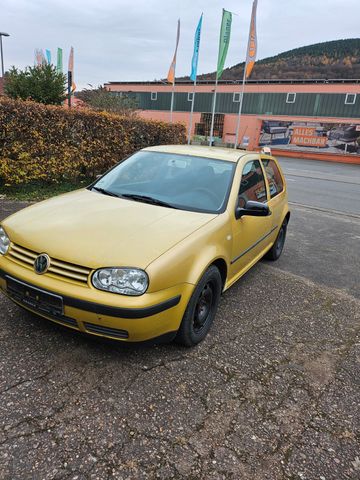 Volkswagen Golf 1.4 NEU TÜV. SEHR GUTE ZUSTAND