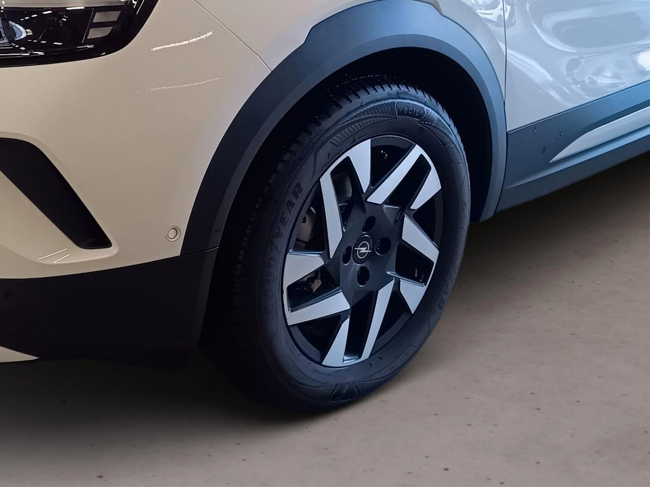 Fahrzeugabbildung Opel Mokka Edition Hybrid/Automatik/Navi!
