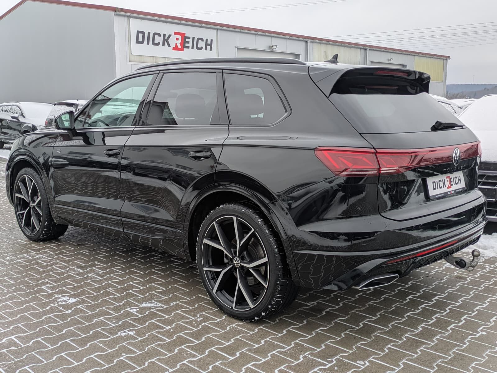 Fahrzeugabbildung Volkswagen Touareg 3.0TDI 4M R-Line VOLL Black 22" UPE 114T