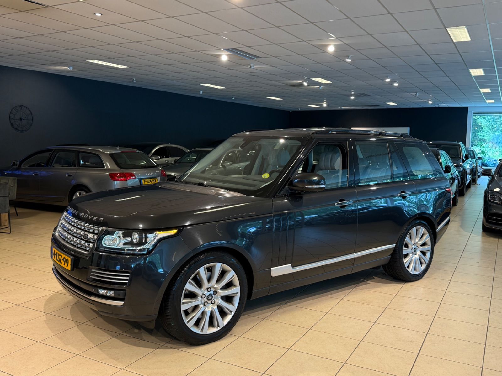Land-Rover Land Rover Range Rover 3.0 TDV6 Autobiography/Pano
