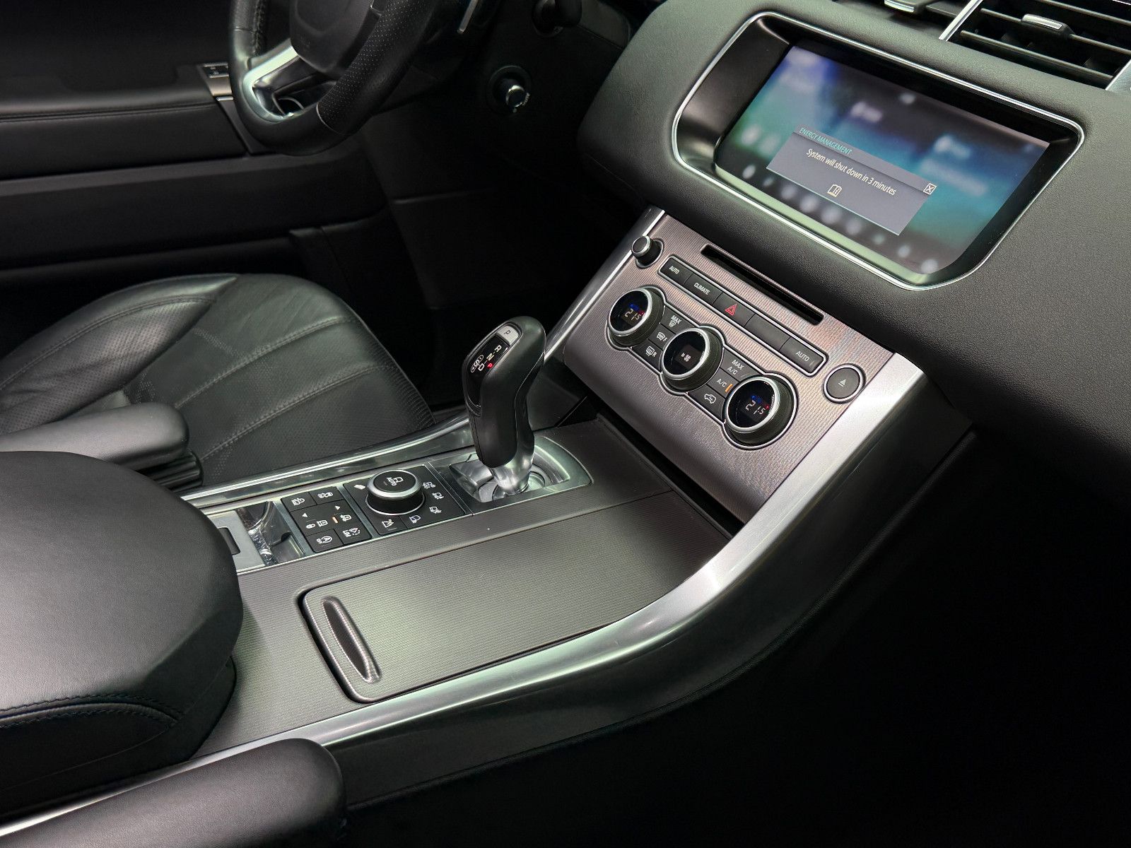 Fahrzeugabbildung Land Rover Range Rover Sport HSE|MERIDIAN|PANO|AHK|LUFT