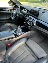 BMW 520i A - 20 Zoll (8-Fach Bereifung) - BMW 520: Limousine, 520i