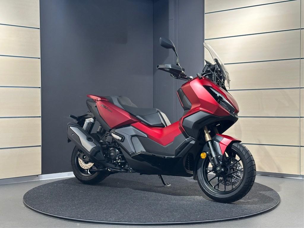 Honda ADV350 Service + TÜV neu!