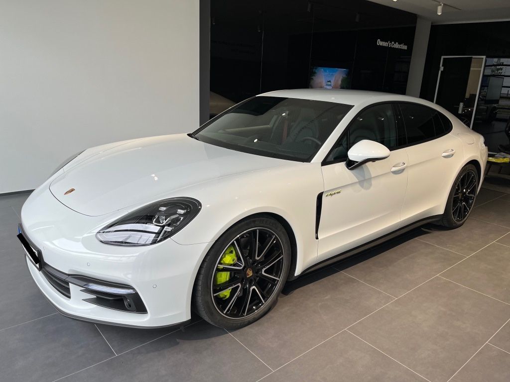 Image of Porsche Panamera