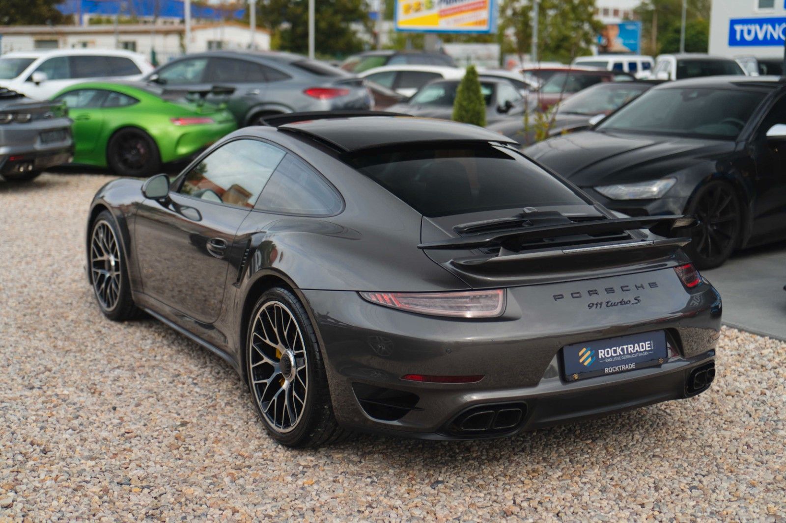 Fahrzeugabbildung Porsche 991 911 Turbo S Coupe Chrono+ | Ceramic | Carbon