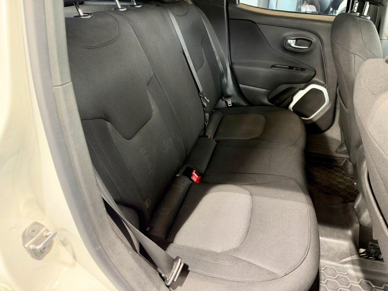 Jeep Renegade 2015 — photo 15