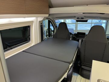 Westfalia Columbus 640 E 140 PS 8G  Zusatzbett SOLAR