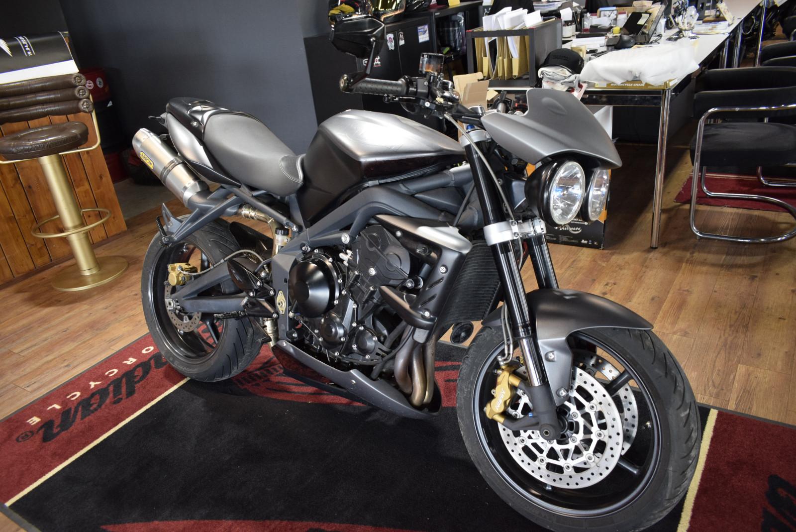 Triumph Street Triple R Arrow