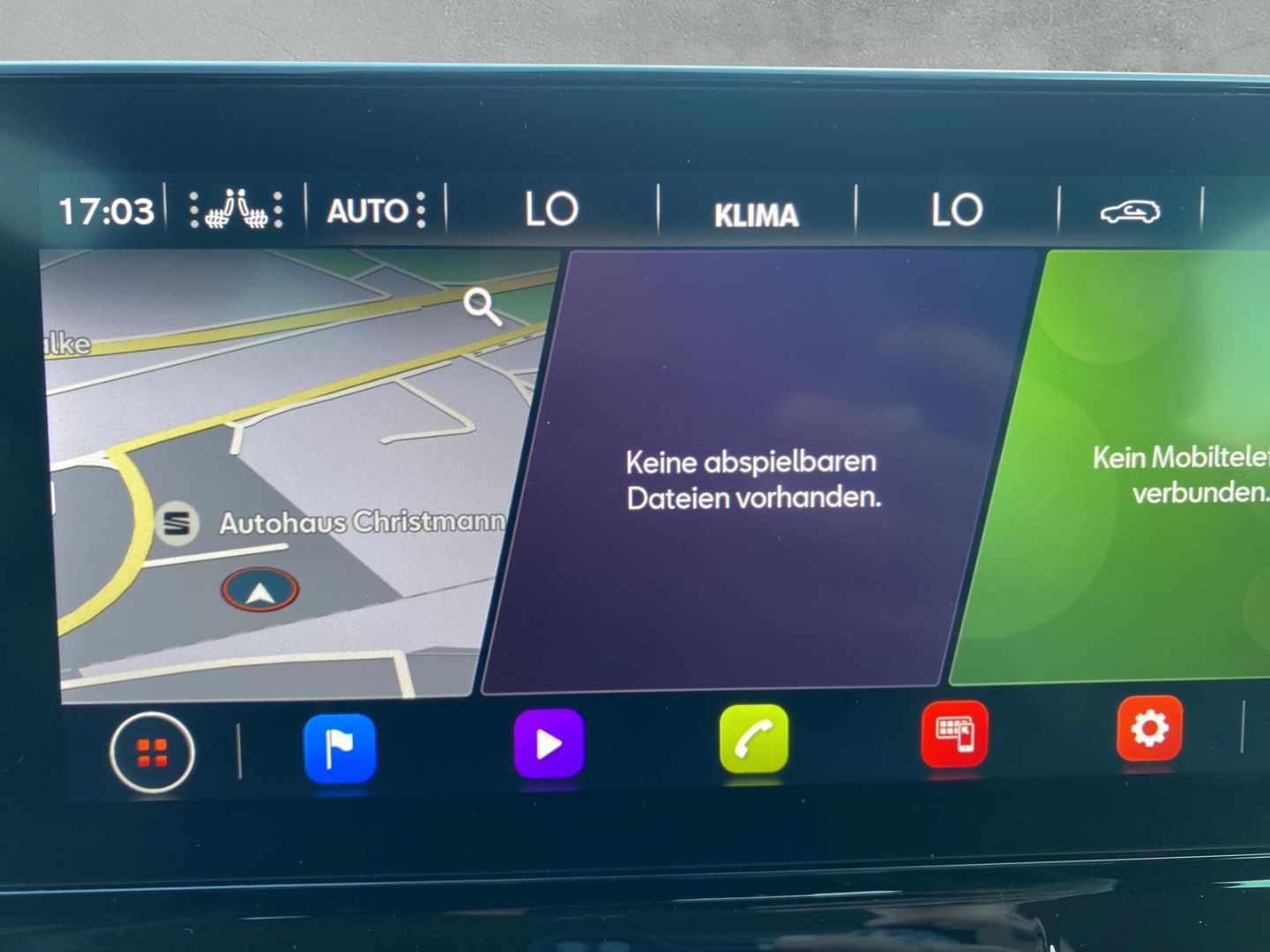 Fahrzeugabbildung SEAT Leon Sportstourer FR 2.0 TDI EU6d Navi Digitales