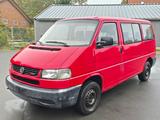 Volkswagen T4 Caravelle 2,5-l-Diesel TDI 75kW - rote Volkswagen T4 Caravelle