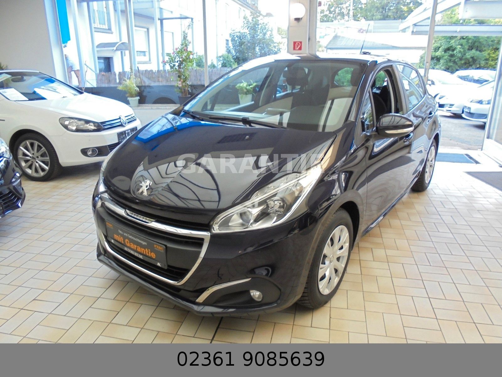 Fahrzeugabbildung Peugeot 208 Active Klima/Sitzheizung/Parktronik/33 Tkm/