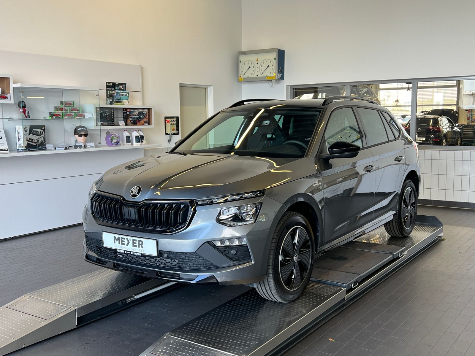 Fahrzeugabbildung SKODA Kamiq Monte Carlo 1.5 TSI DSG *AHK vorb., Matrix