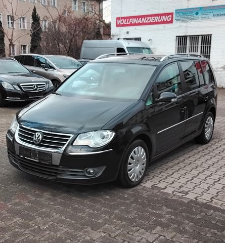 Volkswagen Touran Highline  Neue Tüv