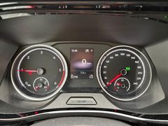 Fahrzeugabbildung Volkswagen T6.1 Multivan Comfortl. 2.0 TDI DSG -APP*AHK*3xK