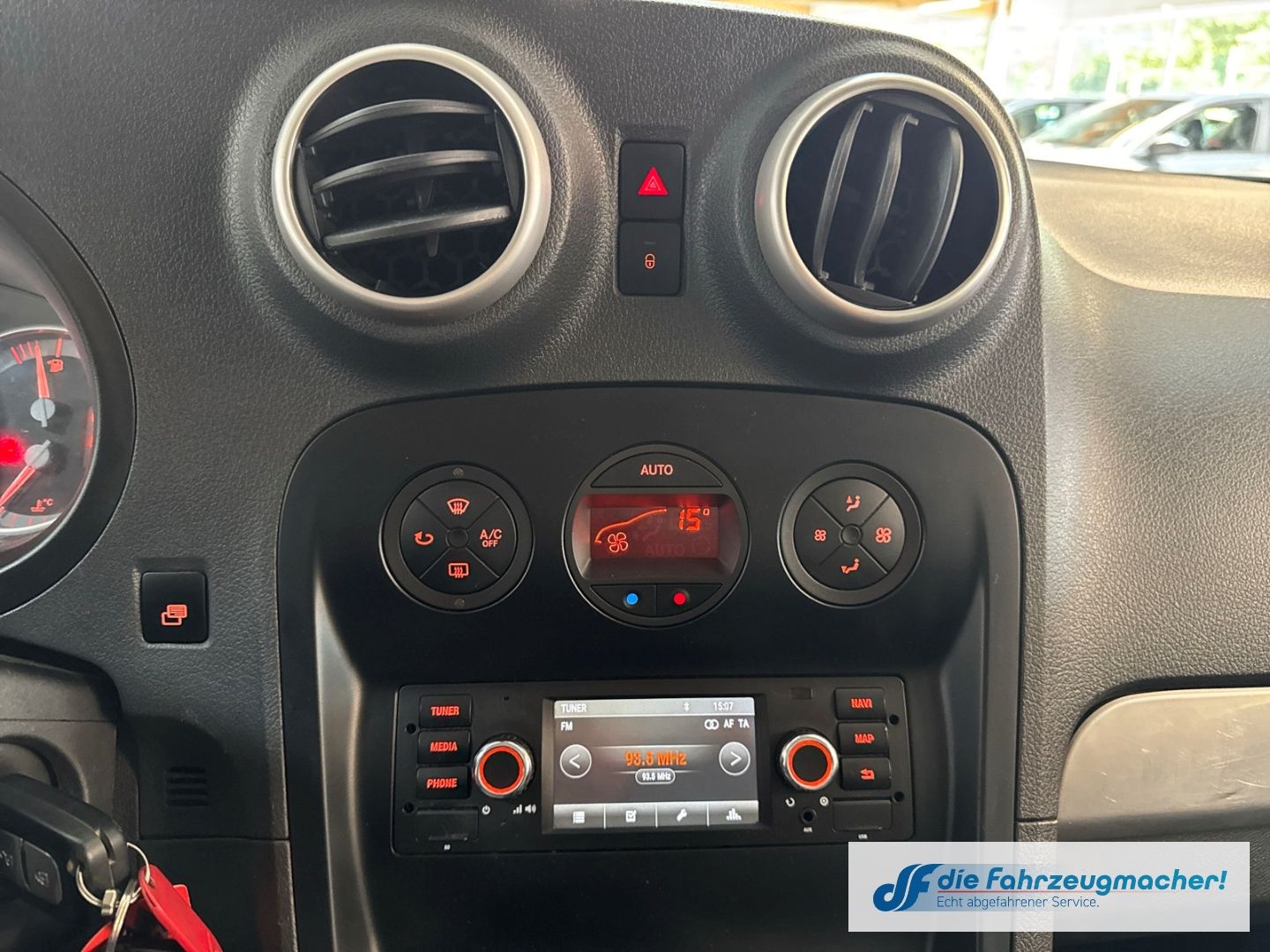 Fahrzeugabbildung Mercedes-Benz Citan 111 CDI lang Tourer Edition Klimaautom SH