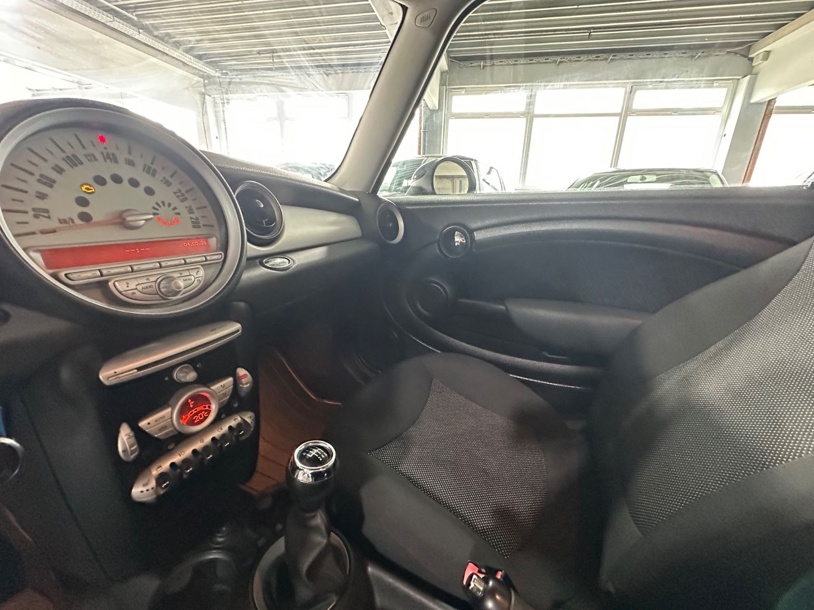 MINI COOPER*PANO*SHZ*PDZ*MFL*KLIMAAUT*ALU*8-FACH