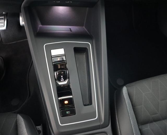 Volkswagen Golf VIII 1.5 eTSI DSG*ACC*AHK*SitzH, миниатюра 18