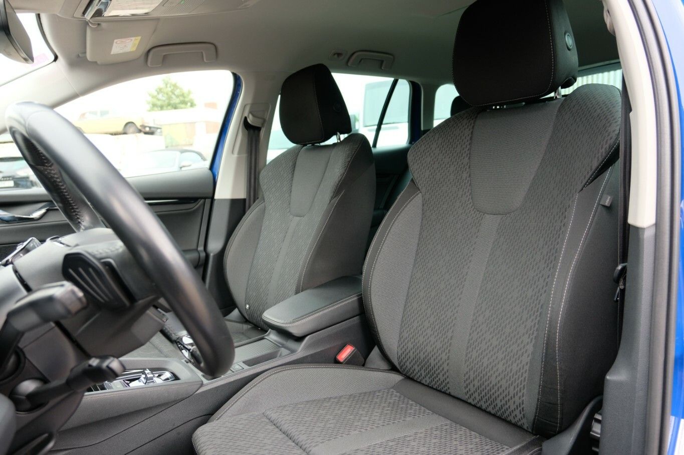 Octavia 2.0 TDi AHK LED ACC KESSY