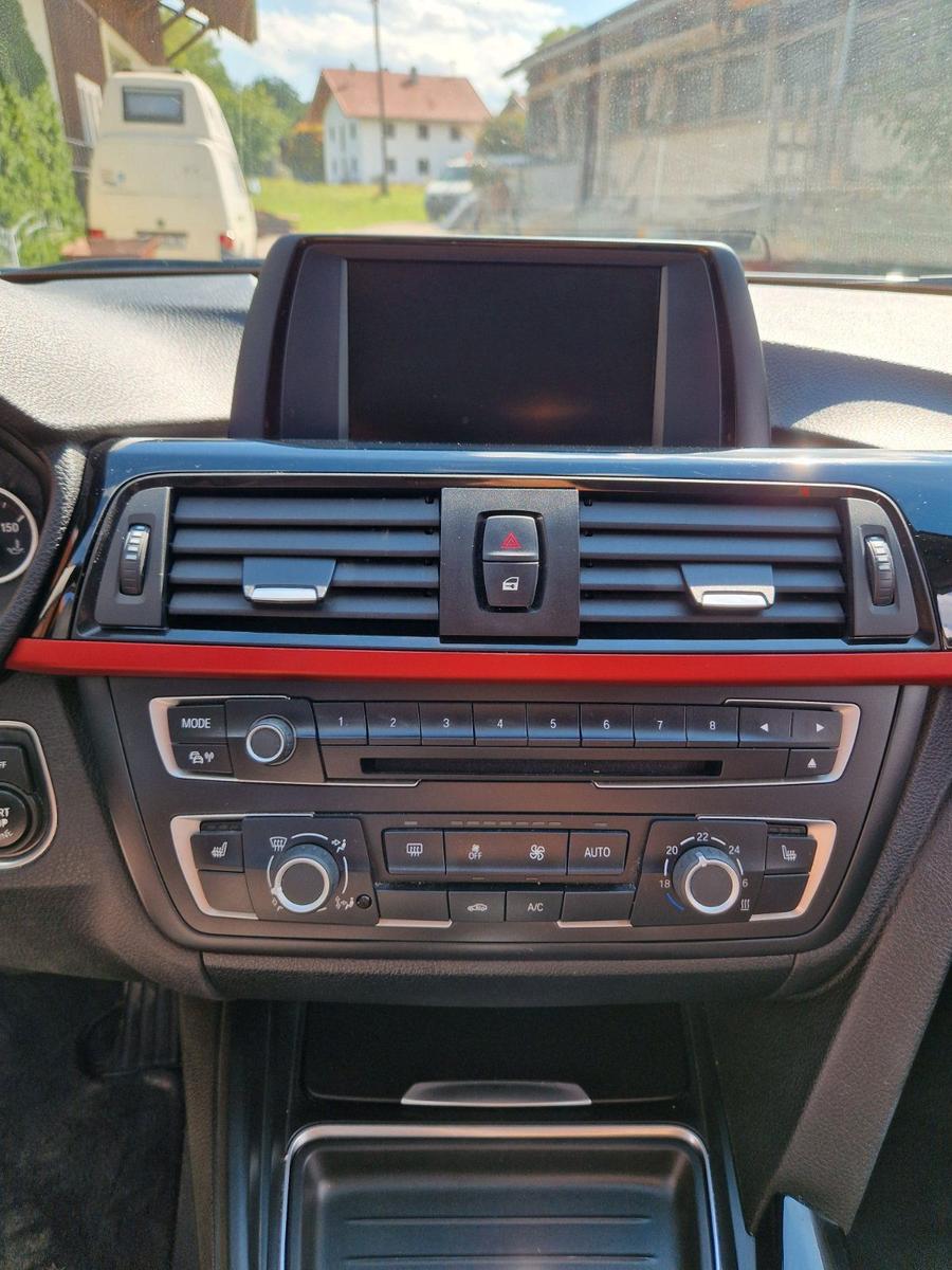 BMW 320 2012 — photo 8