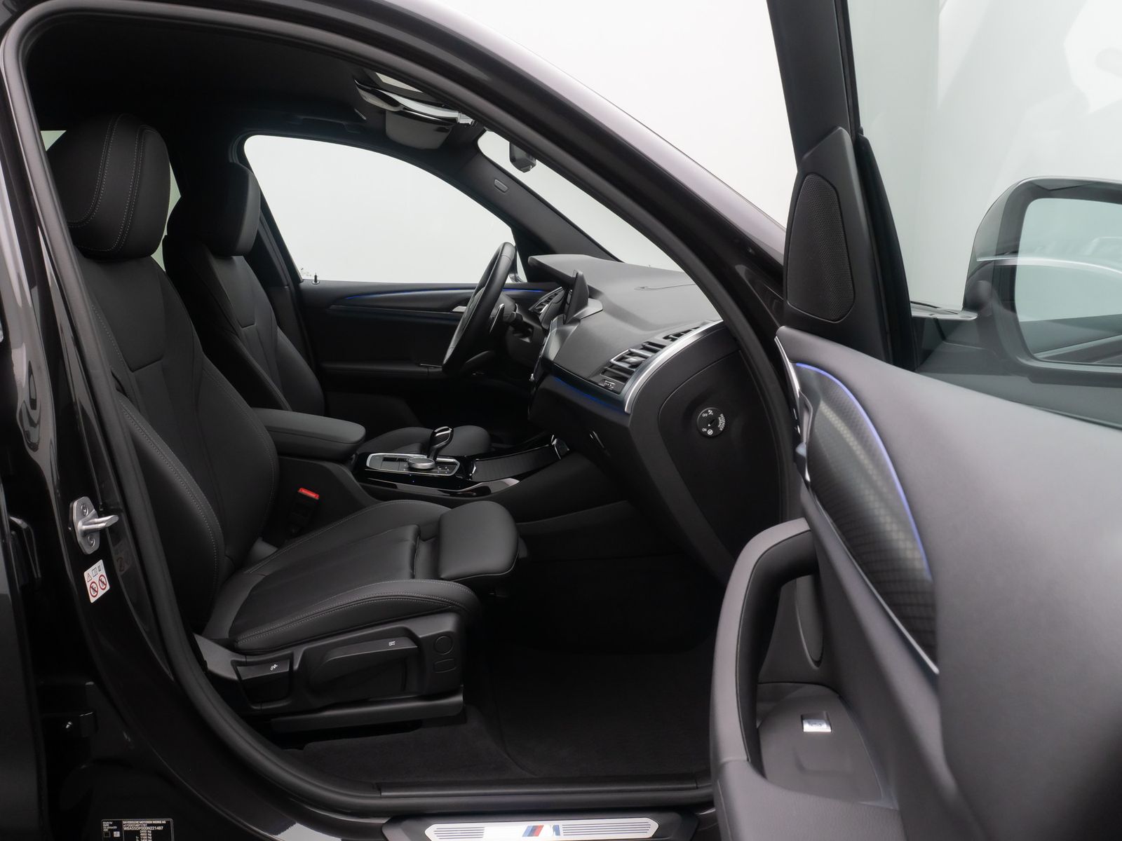 Fahrzeugabbildung BMW X3 xD30i MSport Kamera Laser HUD DAB HiFi 20Zoll