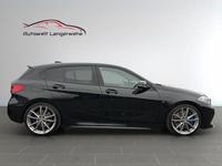 BMW M135 i xDrive*Navi*RFK*SHZ*8-Fach*2.Hand*