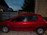 Peugeot 307 mit 113.000 km - Peugeot 307 aus 2001