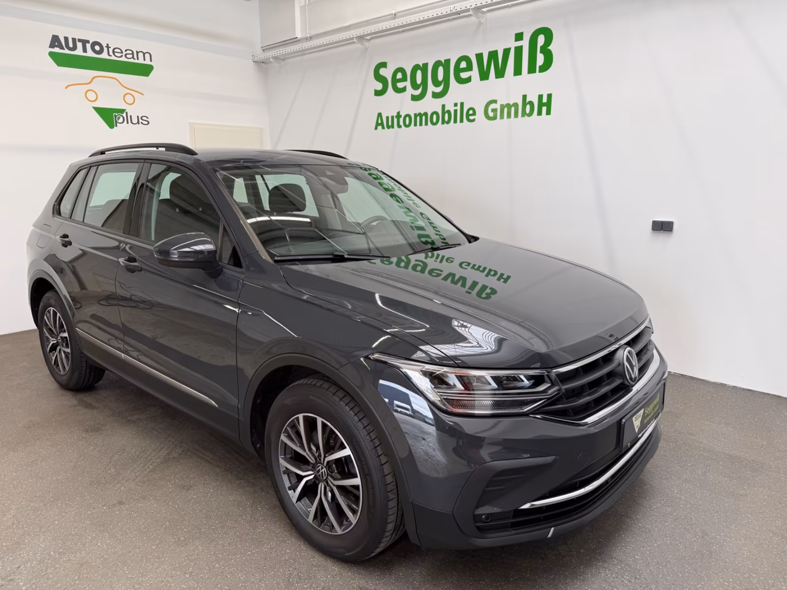 Volkswagen Tiguan Life 110KW DSG LED SHZ ACC