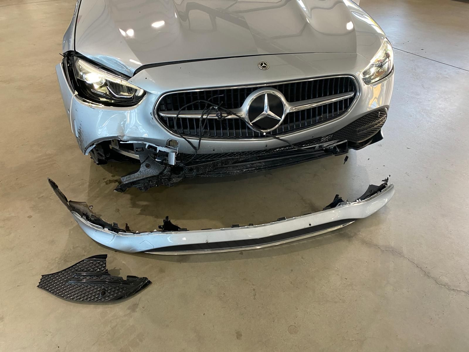 Fahrzeugabbildung Mercedes-Benz C 180 T Avantgarde/AHK/RFK/TOTW/