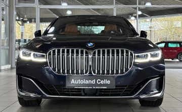 Fahrzeugabbildung BMW 750i xD SoftCl DisplKey ACC 360° HUD H/K Massage