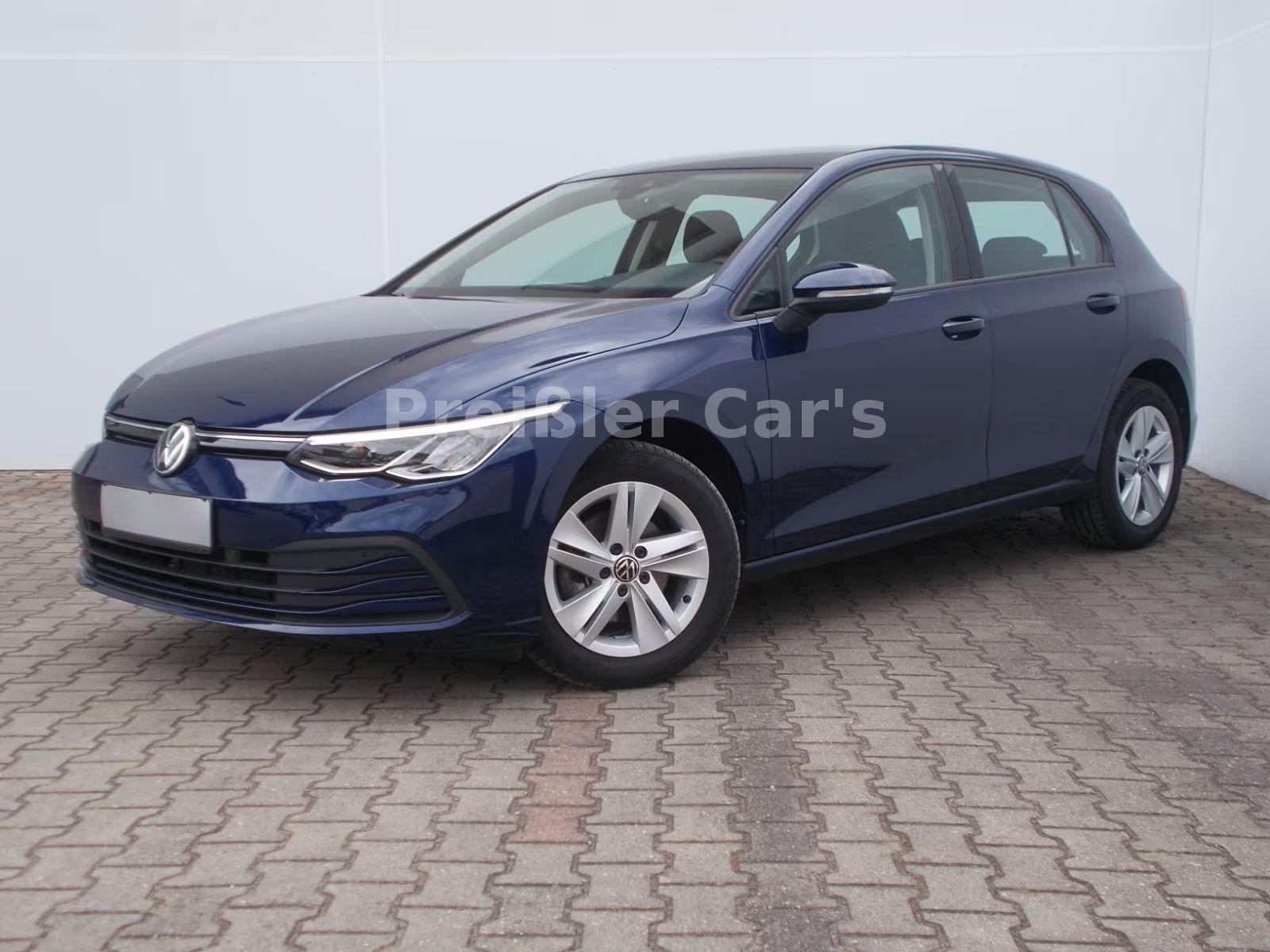Volkswagen Golf VIII Lim. Life 1.0 TSI NAVI SHZ ACC LED