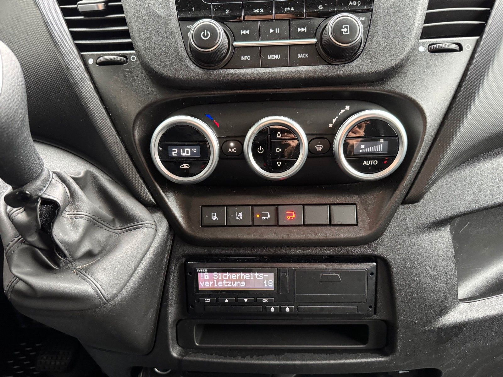 Fahrzeugabbildung Iveco Daily 70C18 A8 *Koffer*LBW*Automatik*