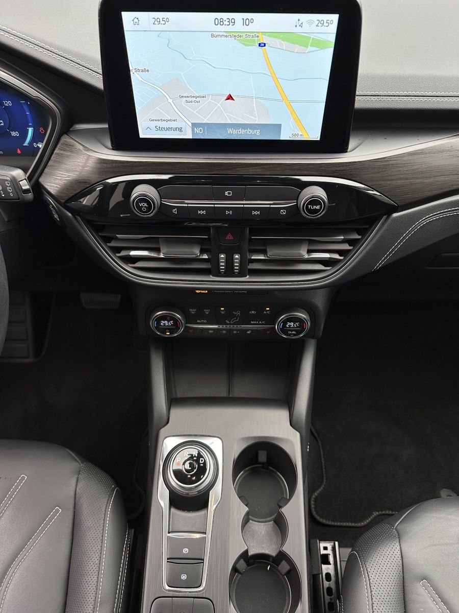 Fahrzeugabbildung Ford Kuga 2.5 Plug-In Hybrid Vignale NAV+LED+PANO+ACC