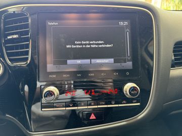 Mitsubishi Outlander PHEV Basis Spirit 4WD