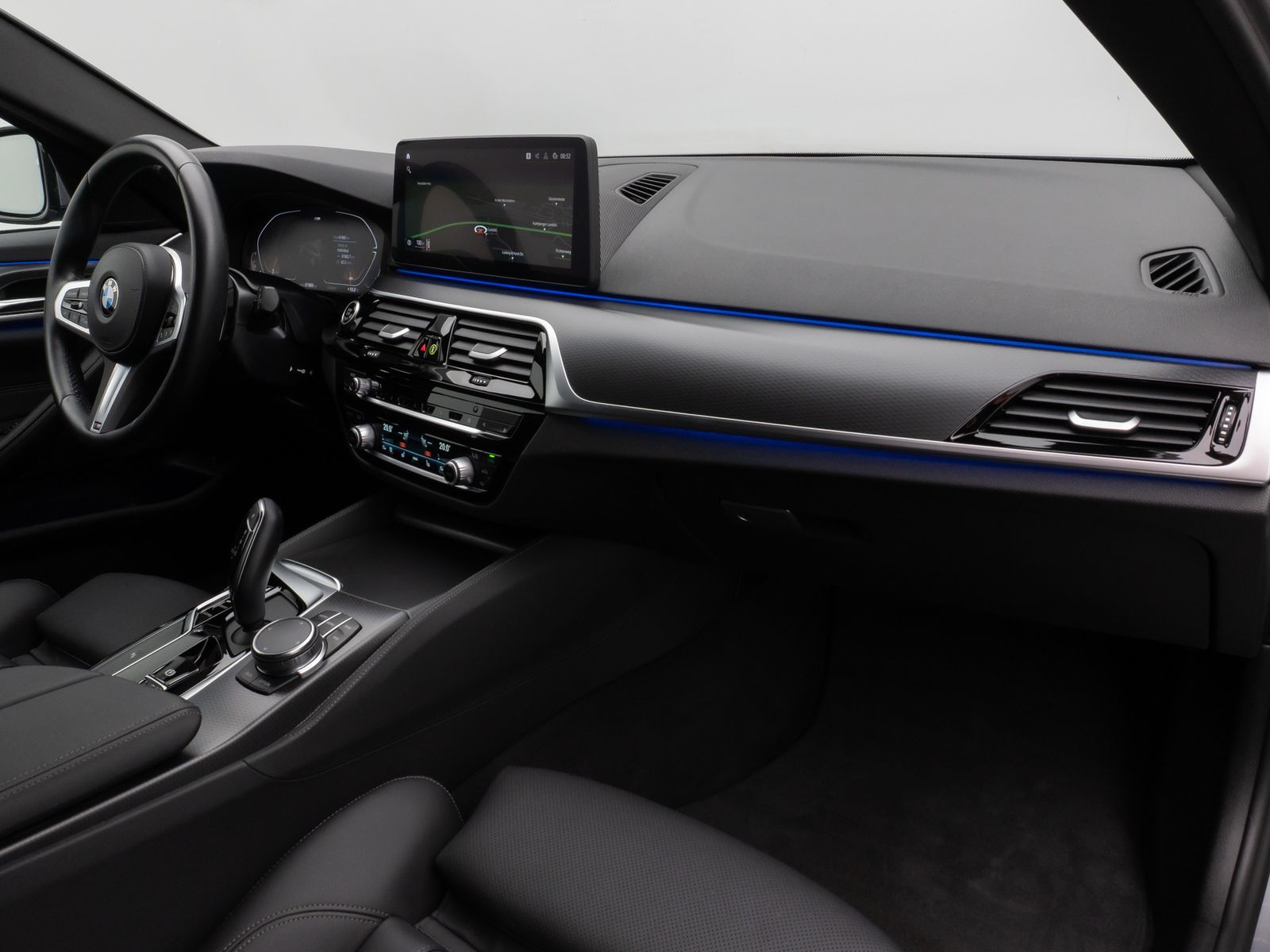 Fahrzeugabbildung BMW 530d xD M Sport Pro Kamera Laser HUD HiFi DAB