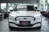 Ford Mustang Mach-E 1.Hd*DeFzg*Unfallfrei*93,1%BZ* - weiße Ford Mustang Mach-E