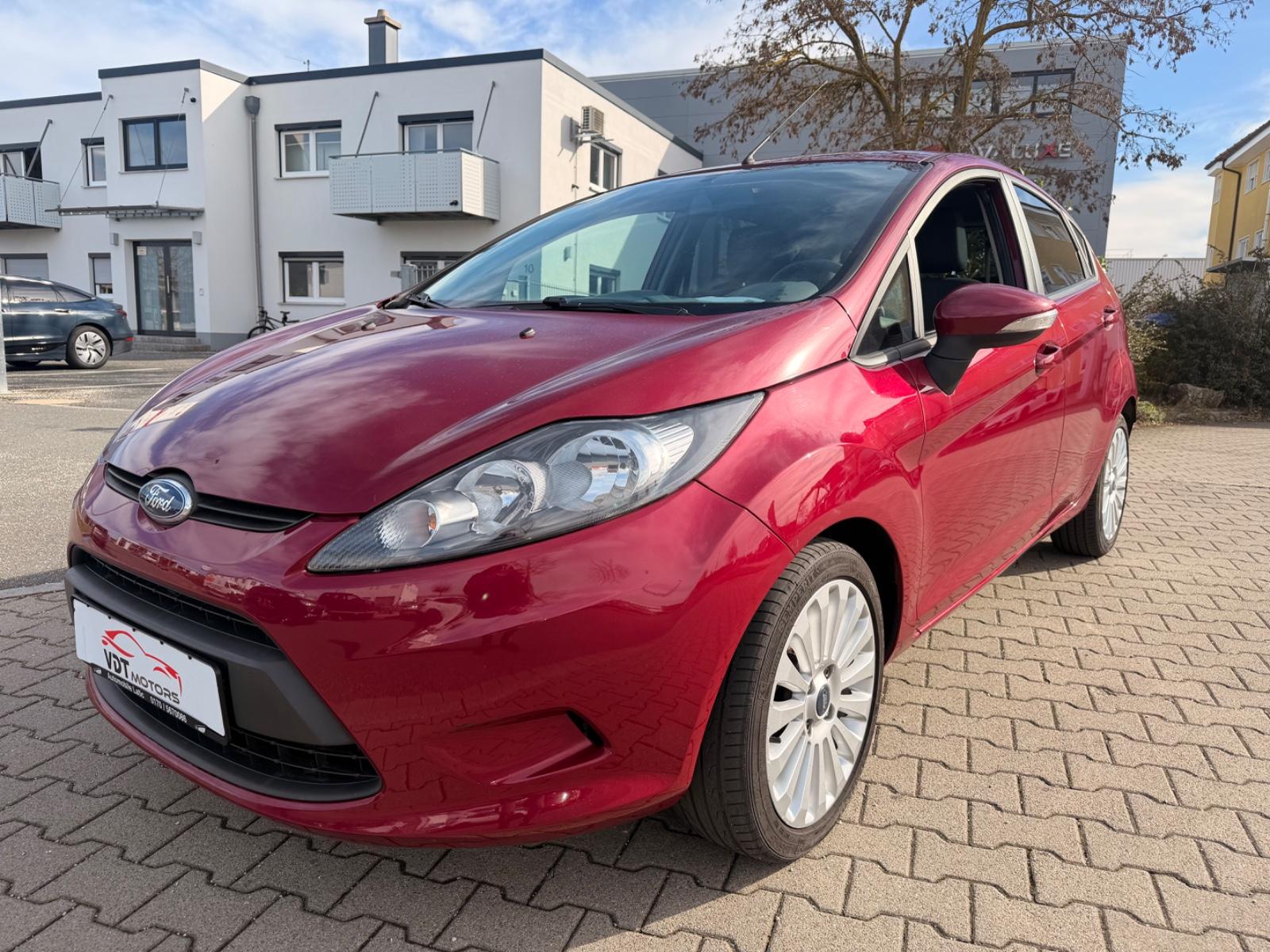 Ford Fiesta Trend Klima *  8 Fach Bereif. *