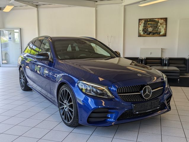 MERCEDES-BENZ C 300 d AMG Multbeam Burmester Memory designo 19
