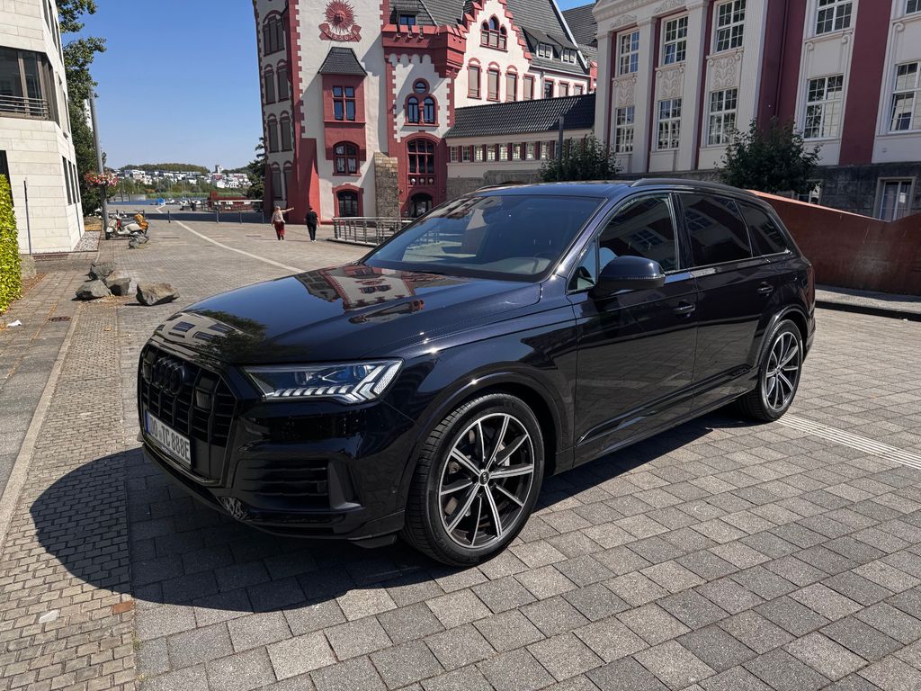 Image of Audi Q7
