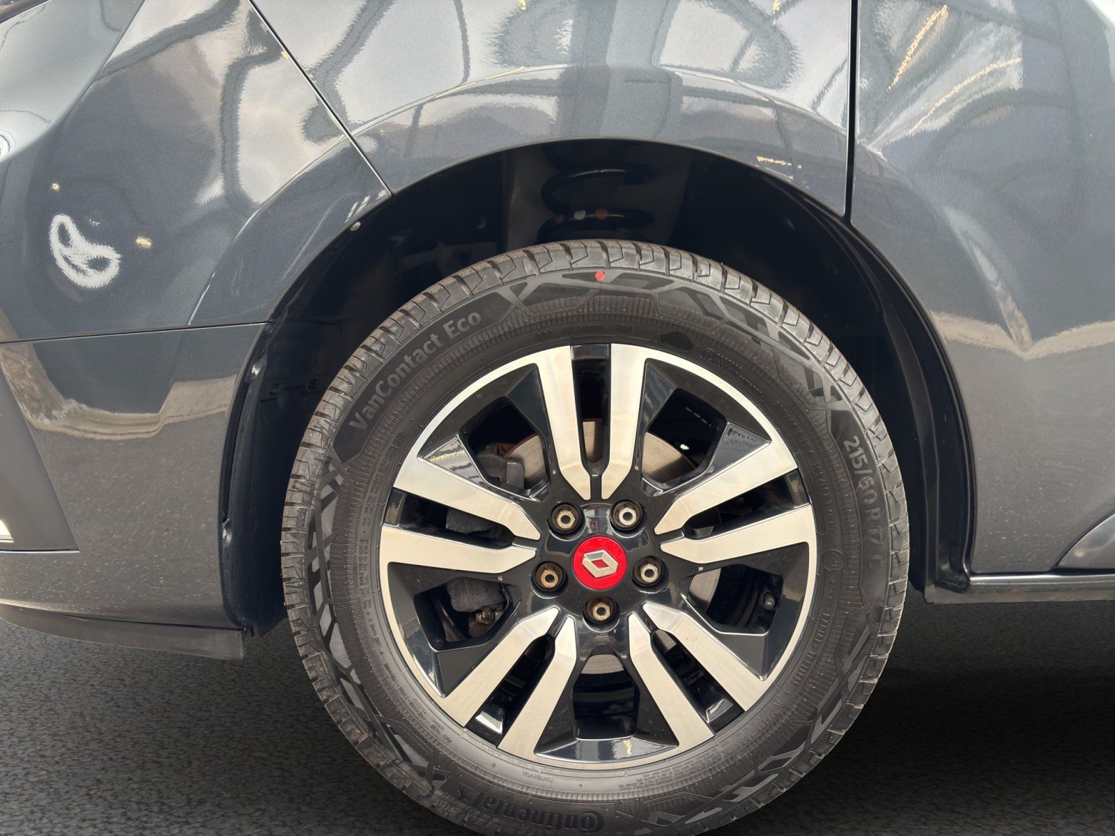 Fahrzeugabbildung Renault Trafic  L2H1 3,0t Komfort