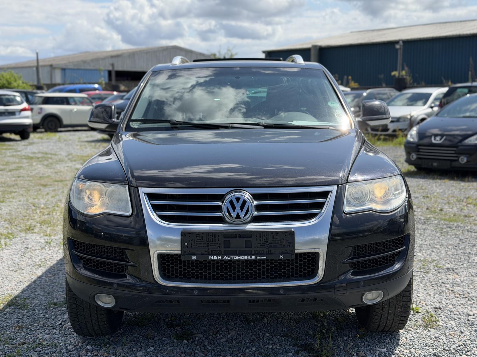Volkswagen Touareg 2007 — rear view