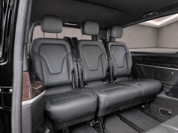 Mercedes V 250 - 12