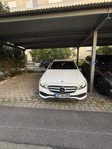 Mercedes-Benz E 350 d 4MATIC Autom. - - Mercedes-Benz E 350 Gebrauchtwagen in Stuttgart