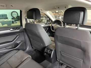 Volkswagen Passat Variant  *1.HAND*NAVI*APS*AHK*LED*SMARTL*
