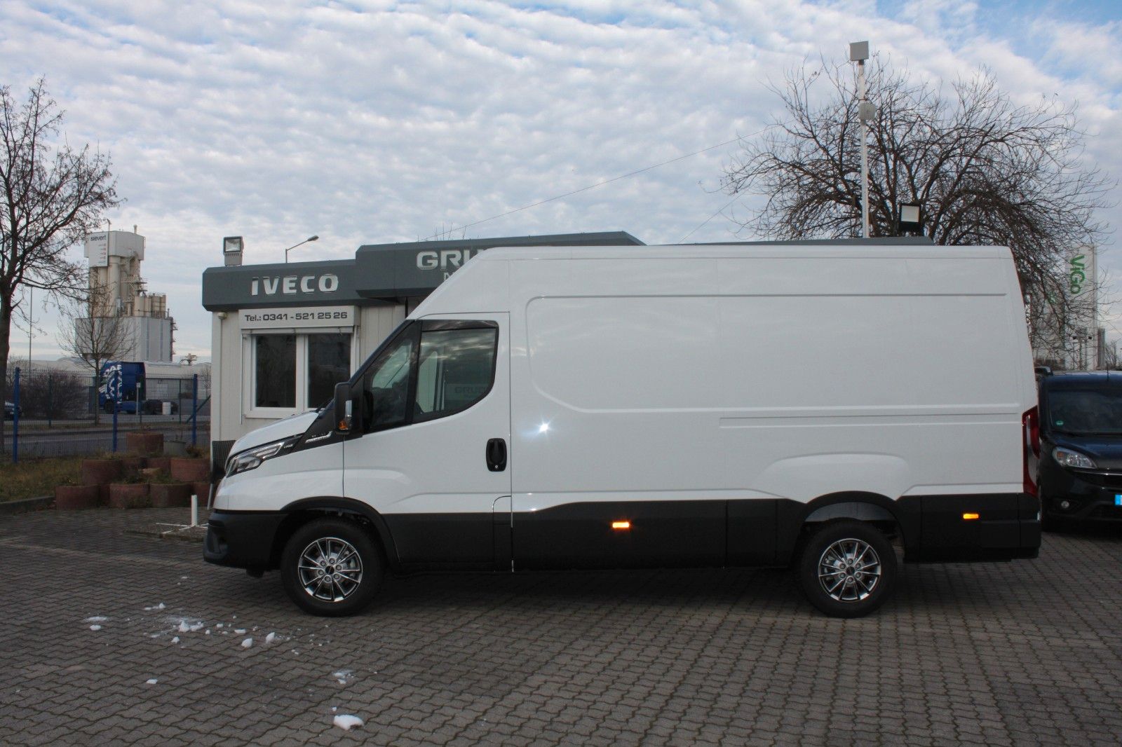 Fahrzeugabbildung Iveco Daily 35S16A8 V MY24  Radstand 3520L