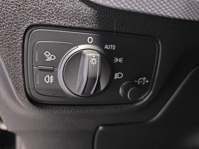 Q2 35 advanced 1.5 TFSI*MATRIX*AHK*SHZ*