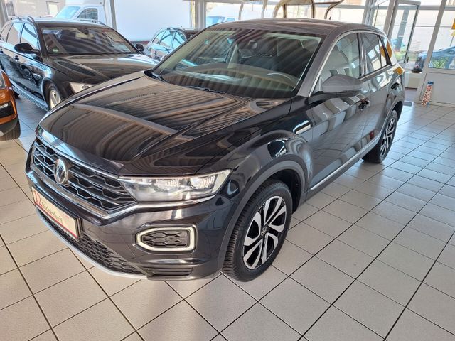 Volkswagen T-Roc Active DSG NAVI KAMERA LED 1-HAND