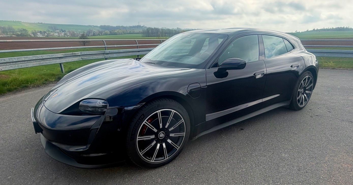 PORSCHE Taycan 4S SportTurismo Bose Porsche Approved