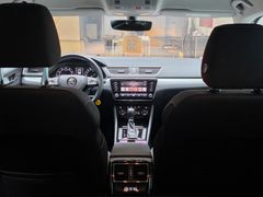 SKODA Superb 1.5 TSI ACT /Carplay/AHKschwenk./ACC