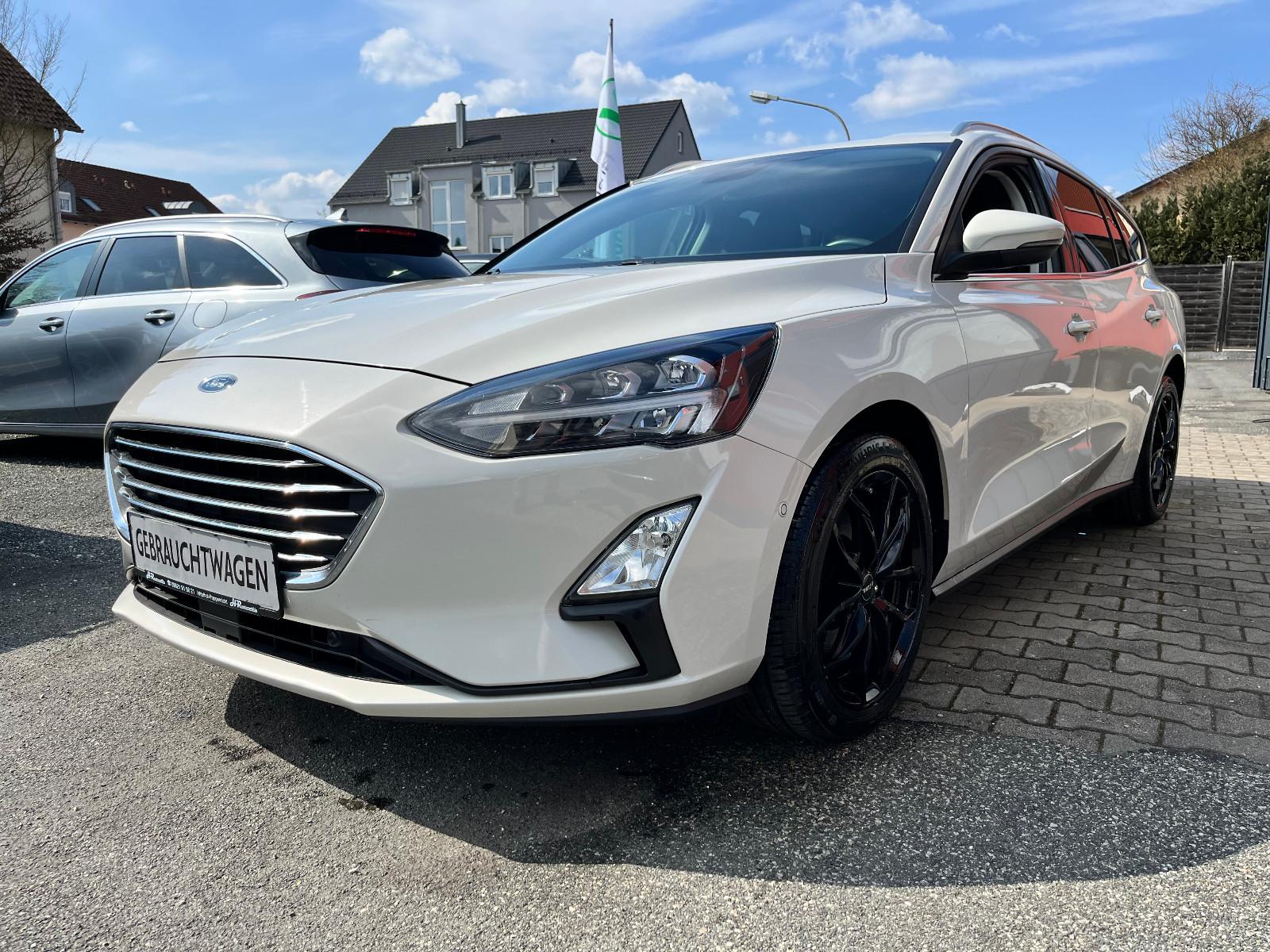 Ford Focus Turnier Titanium LED Navi ACC SHZ Lenkrah.